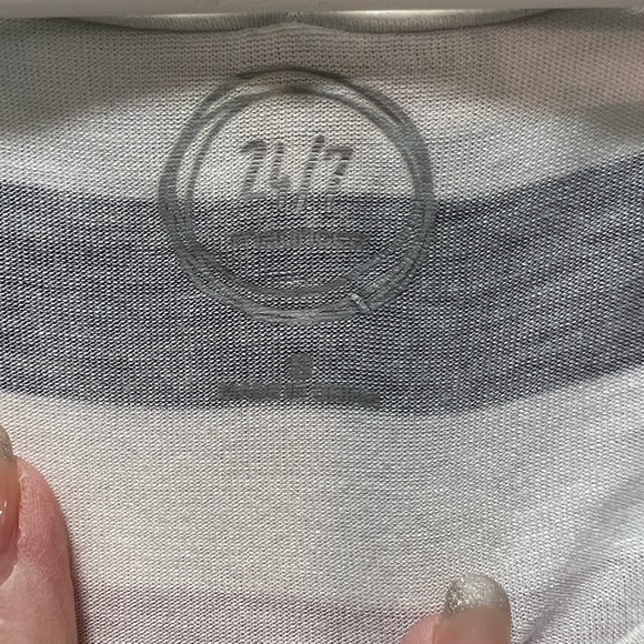 24/7 Maurices New with tags, scooped neck striped long shirt - Picture 3 of 5